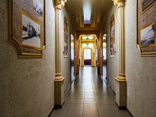 Hotel Unenege Nizhyn Zewnętrze zdjęcie